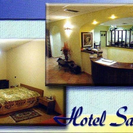 Hotel Sassacci Чивита-Кастеллана Экстерьер фото